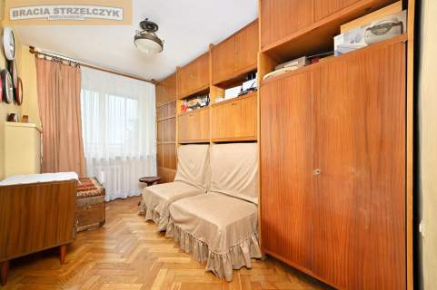 Trzy pokoje Wola-Mirów, ul. Platynowa 6.