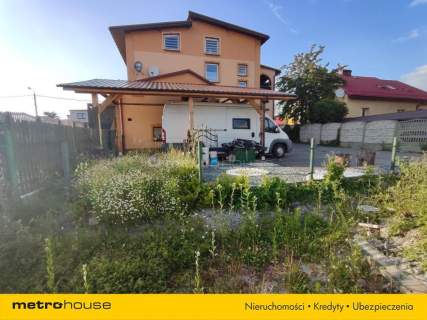 Parcela w pięknej lokalizacji - 731 m2