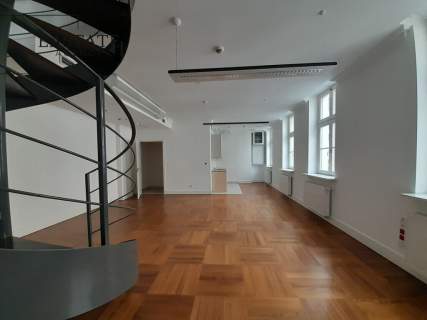 Biuro do wynajęcia niedaleko Dworca Centralnego.