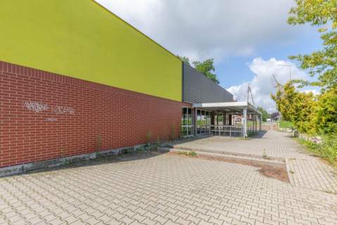 Obiekt handlowo-usługowy 950 m2 - Kraśnik