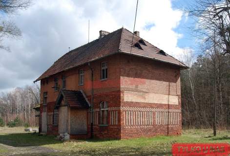 SPÓROK/Klimatyczna stacja mały domek 35m2