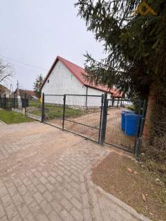 Przestronny dom z nowym dachem i instalacjami Działka 4200 m2,...
