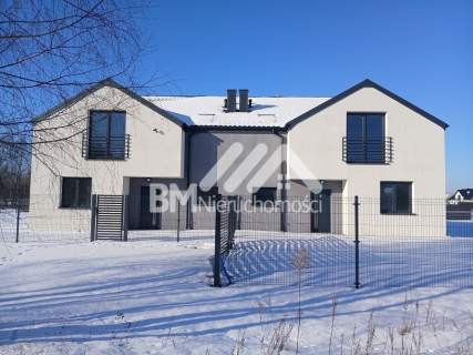5 pokoi, działka 750 m.kw.