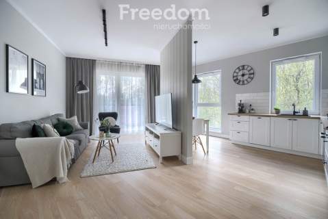 Nowoczesny apartament 68,5 m z widokiem na zieleń