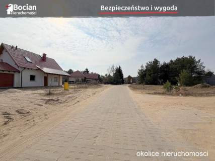 Płaska działka z dobrym dojazdem do Trójmiasta