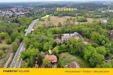 Dom z dużą, 20 arową działką w Ostrołęce.