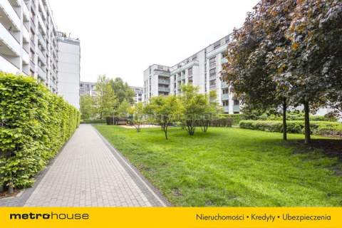 Zielony Żoliborz 2 pokoje I komórka I garaż