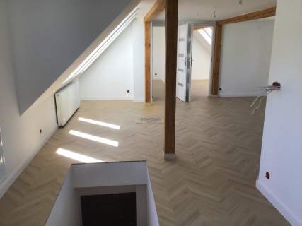 Jelenia Góra / Grabary / 79m