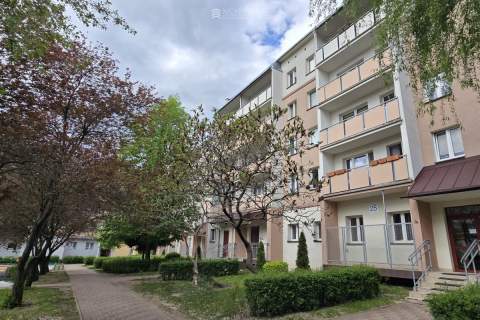 Starobojarska 72 m2, 4 pokoje, 1 piętro, parking