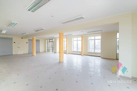 Atrakcyjny obiekt w centrum Szczytna, 1300 m2.