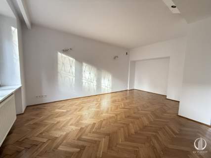 Klimatyczny dom z ogrodem bez mebli - Saska Kępa