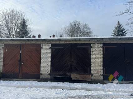Garaż murowany 18 m2, Zatorze
