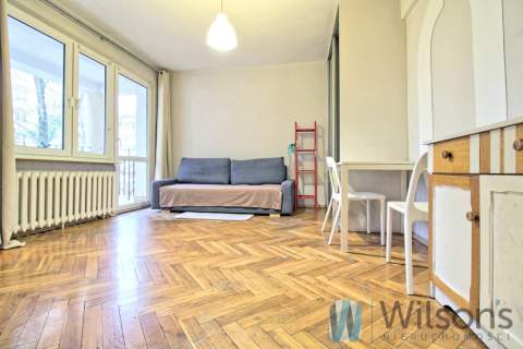 Pokój z oddzielną kuchnią na cichej Hożej. Centrum