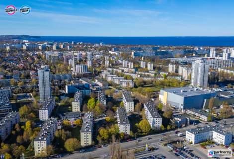 Pierwsze Piętro Potencjalne 3 Pokoje z Balkonem
