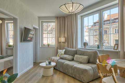 Po remoncie, 2 pokoje, I piętro, balkon, Starówka