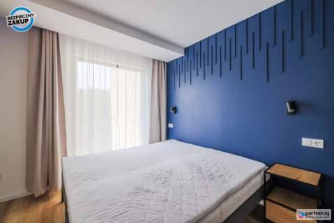 2-letni budynek w centrum Małego Kacka