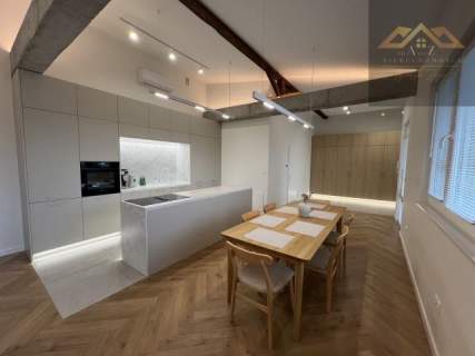 Komfortowy apartament w sercu miasta, w pełni wyposażony