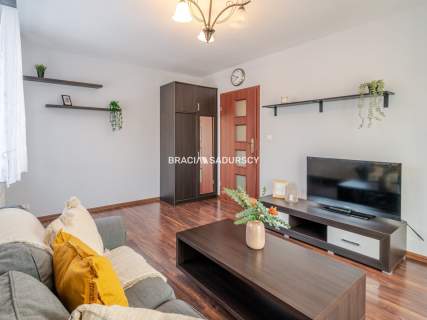 Zadbane 2 pokoje z balkonem Spokojne osiedle