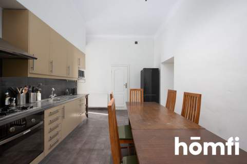 Przestronne 3 pokoje, oddzielna kuchnia, balkon