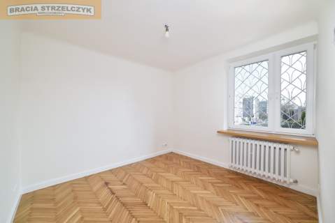 Bielany - 3 pokoje na sprzedaż, z własnym ogrodem