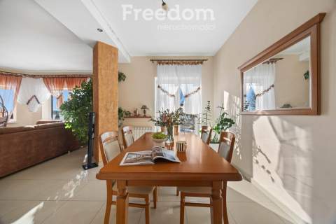 Dwa domy na jednej działce 172m2 45m2, Kaski