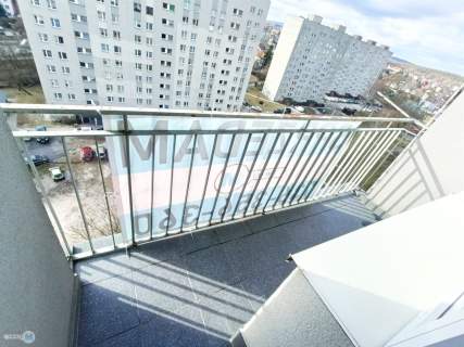 3 pokojowe mieszkanie, po remoncie, balkon loggia