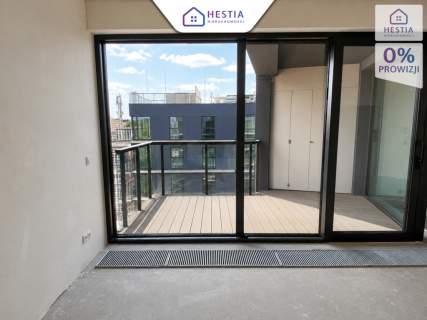 Ekskluzywny penthouse z prywatną windą i tarasem