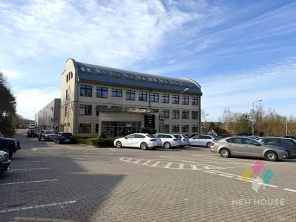 Biurowiec po remoncie 350 m2, bd lok.