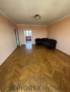 5-pokojowe mieszkanie na Ochocie