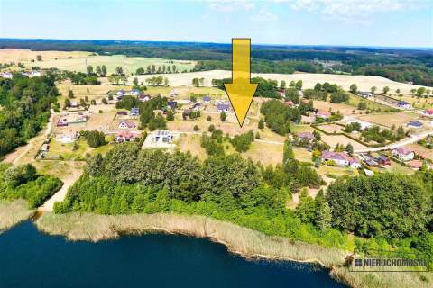 Atrakcyjna działka budowlana nad jeziorem Radacz