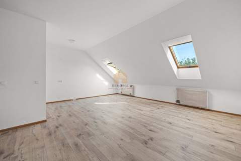 Dwupoziomowe 83m2 3 pok