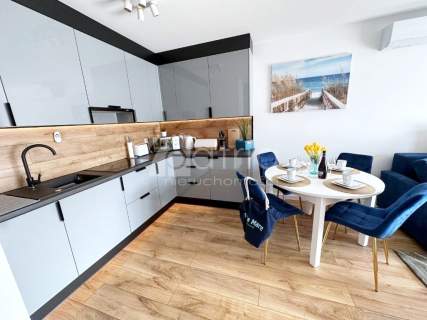 Apartament nad morzem-basen, sauna, garaż 