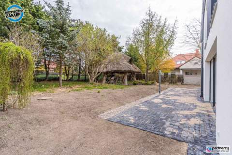 Piękny nowy 5 pokojowy dom 135m2 stan deweloperski