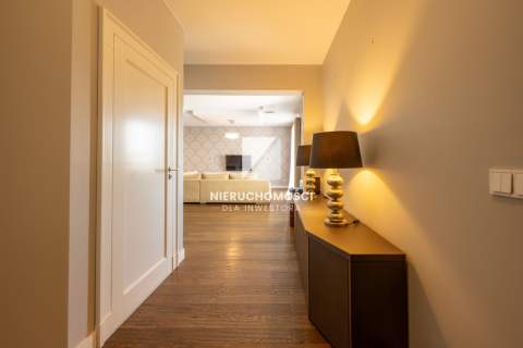 Przestronny Apartament 155 mkw, 2 łazienki, Garaż