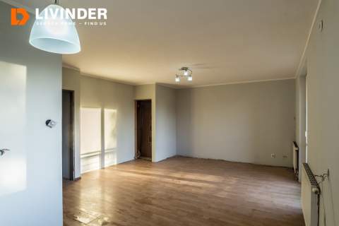 3 pok. jasne, dwupoziomowe ze schowkiem balkon.