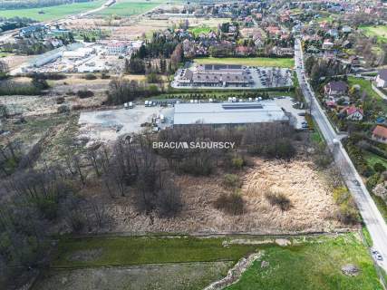 Atrakcyjna nieruchomość usługowa w Brzeziu 1,19 ha