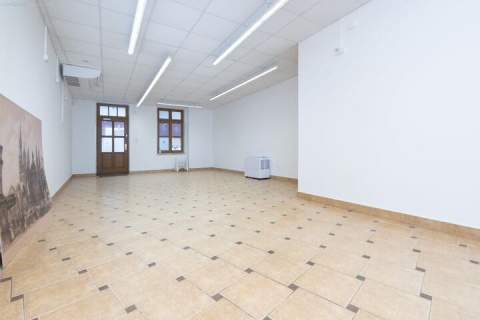 Wyjątkowy lokal handlowo-usługowy w sercu Kazimierza