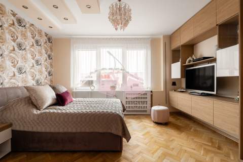 Czyste mieszkanie 2 pokoje balkon i parking