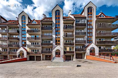 Kawalerka z balkonem osobna jasna kuchnia