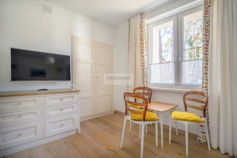 Apartament w odrestaurowanej kamienicy - Jurata