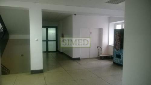 Piwnica,bez windy,dostęp24h,ochrona,strefa dostaw
