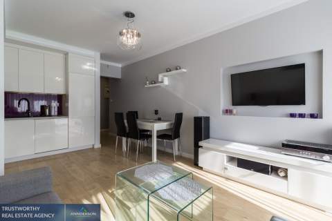 Bieńczyce, 56 m2, 3 pokoje, balkon, garaż, tramwaj