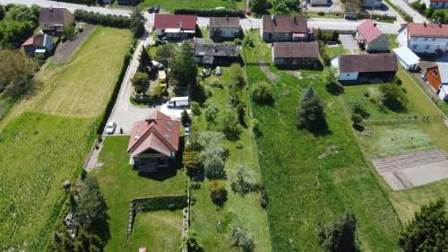Działka zabudowana nad jeziorem Wydmińskim
