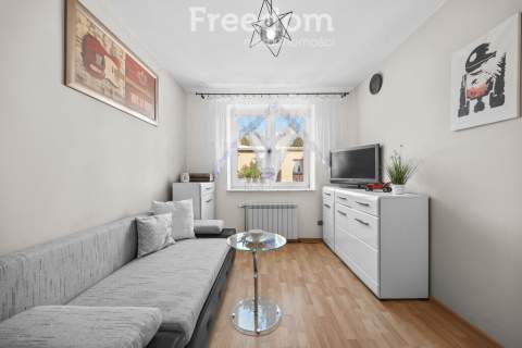 Dwa domy na jednej działce 172m2 45m2, Kaski