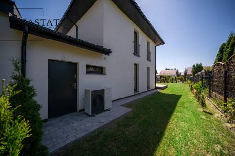 Działka 500 m2/ bliźniaki połączone garażem