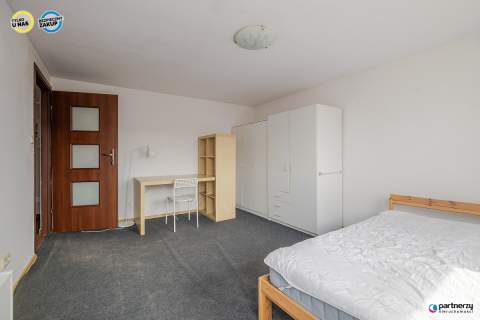 4 pokoje z balkonem i piwnicą blisko centrum 