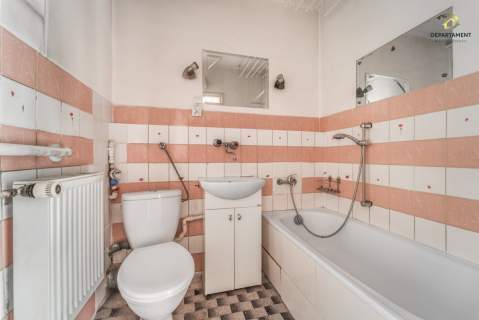 Przestronne M4 balkon