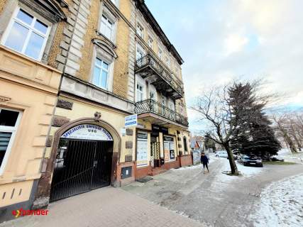 KAMIENICA W CENTRUM 620 M2 18 LOKALI PO REMONCIE