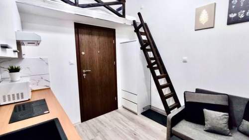 Studio z antresolą, blisko dworzec - Nowogrodzka 4