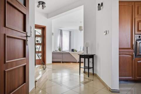 Dom z dużym ogrodem 186 m2 działka 1405 m2 G